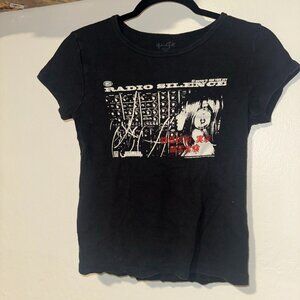 Radio silence black graphic tee